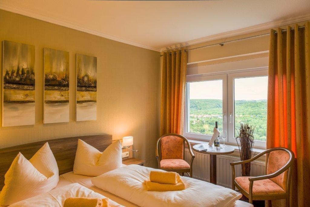 Berghotel Wilhelmsburg บาด โคเซิน ภายนอก รูปภาพ