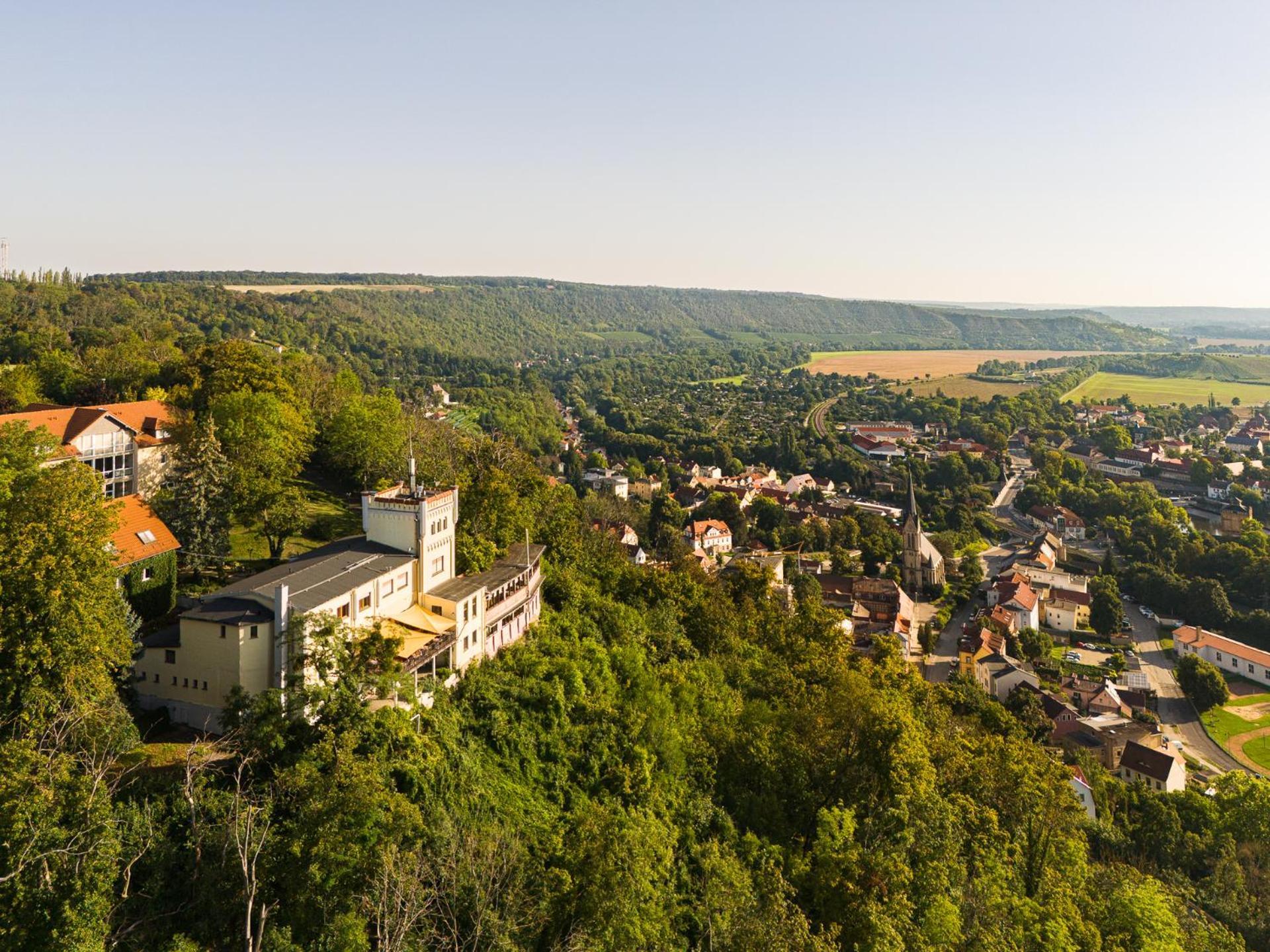 Berghotel Wilhelmsburg บาด โคเซิน ภายนอก รูปภาพ