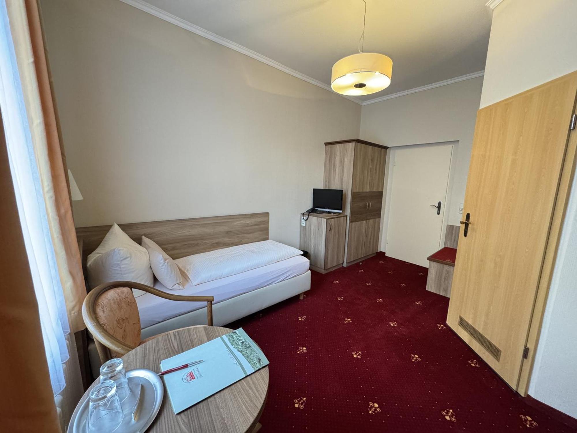 Berghotel Wilhelmsburg บาด โคเซิน ห้อง รูปภาพ